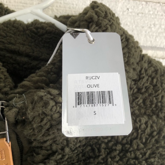 PJ Salvage NEW Cozy Olive Green Zip Sherpa Vest with Pockets Size Small - Picture 13 of 13